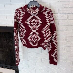Juniors Aztec Design Sweater Size Large (11-13)